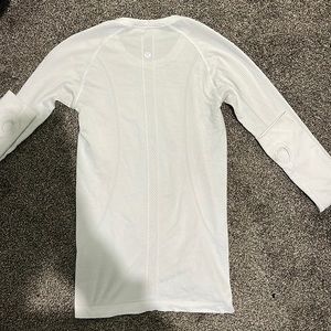 Lululemon swiftly teck long 2.0, worn few times, size 4
